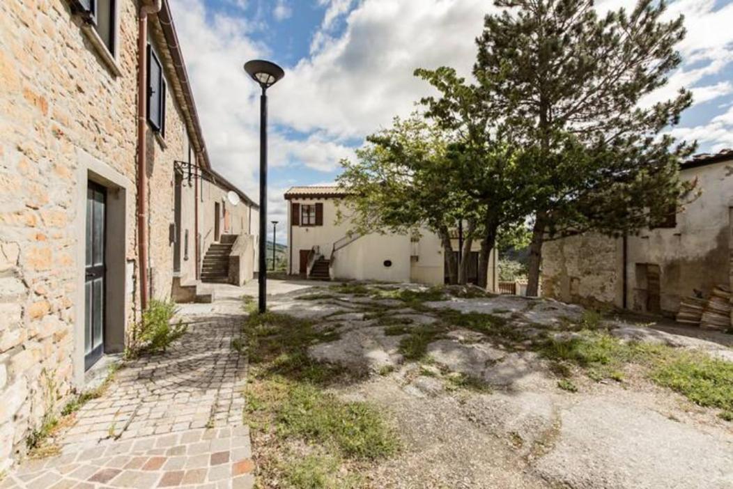 Locanda Delle Grotte Di Onferno Gemmano Exterior foto